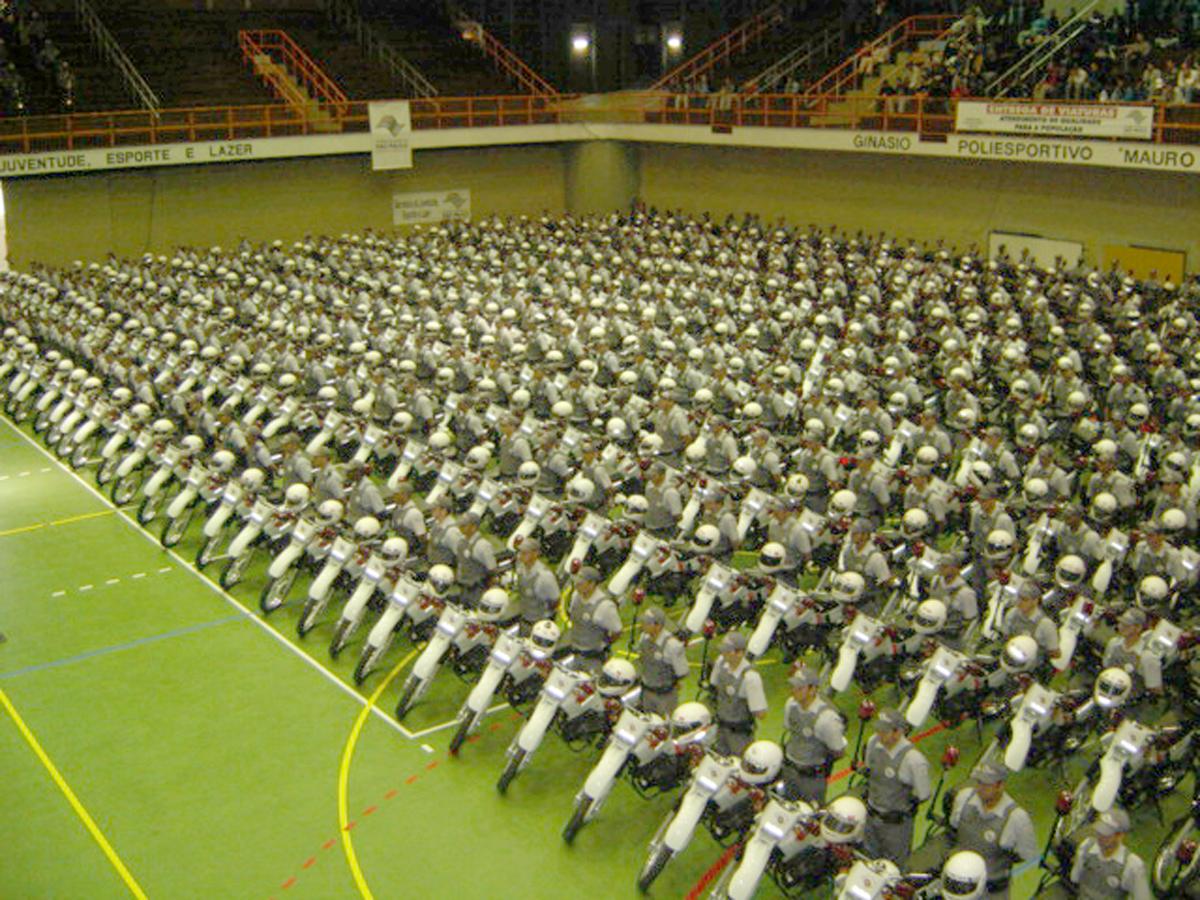 Polcia Militar recebe 580 novas motocicletas<a style='float:right;color:#ccc' href='https://www3.al.sp.gov.br/repositorio/noticia/03-2008/MFLAVIO motocicletas 009.jpg' target=_blank><i class='bi bi-zoom-in'></i> Clique para ver a imagem </a>